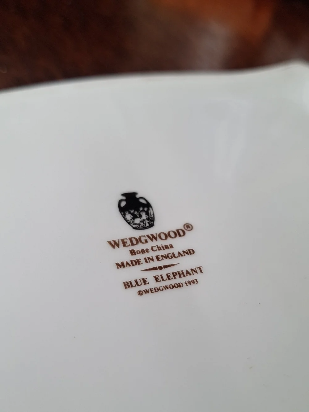 WEDGWOOD Blue Elephant CardBox with porcelain divider